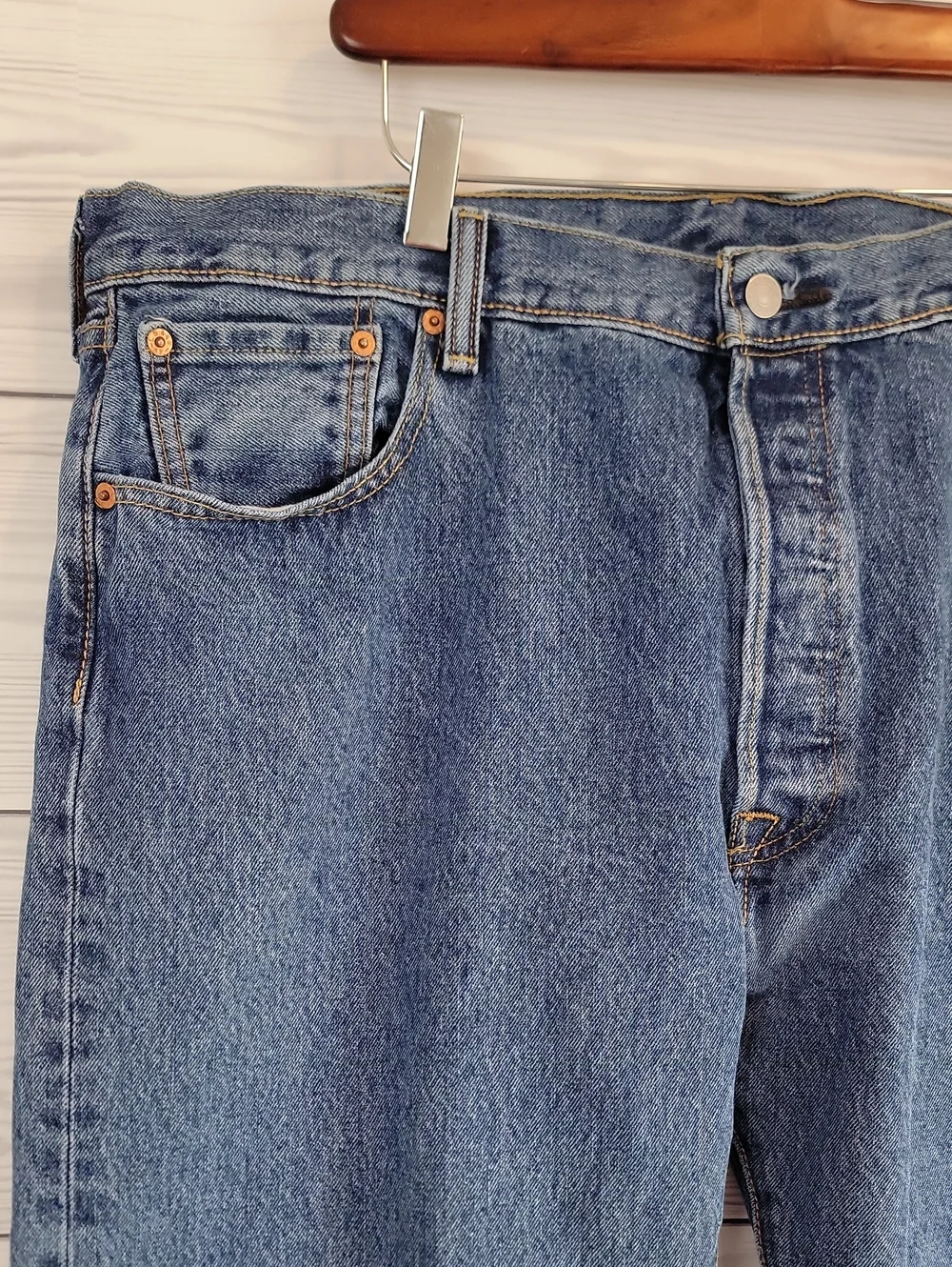 Levi's 501 Button Fly Straight-Leg 100% Cotton Blue Denim Jeans Mens Size 40X32